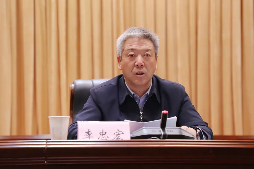 taptap点点app苹果下载召开2025年党管武装工作会议 (4).jpg