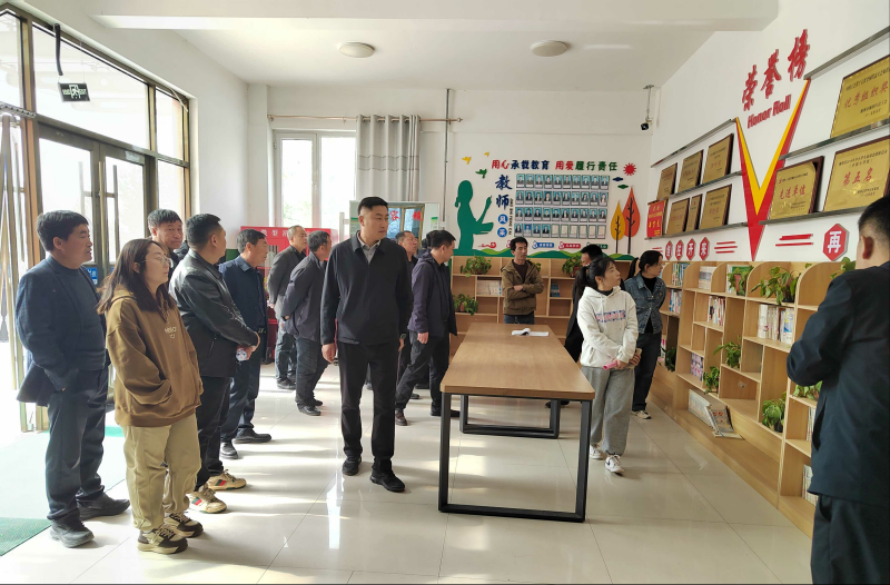 公民代表走进小纪汗镇